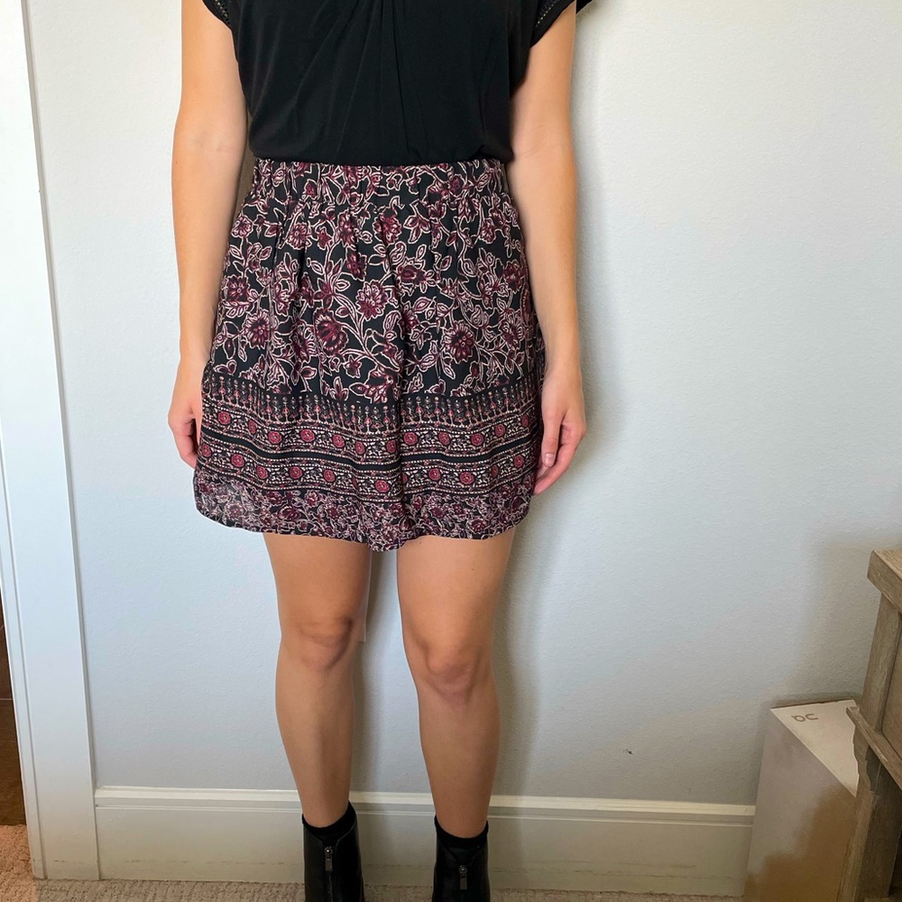 M Patterned purple skirt